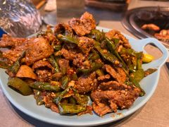 干辣椒炒牛肉-金龙烧烤·牛肉面(西塔店)