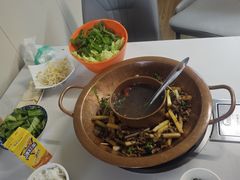 -牛喵喵铜锅牛肉馆