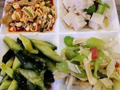 素拼凉菜-叁宝烤肉• 西安烧烤 领跑品牌(曹家堡店)