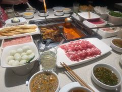 -海底捞火锅鲜切牛肉主题店(长寿路店)