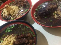 -小龙大肉面馆