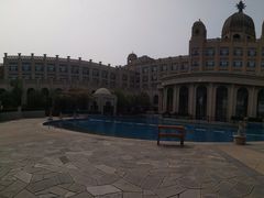 -盛泰恐龙谷温泉