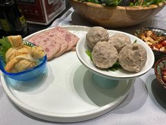 -红鼎豆捞·非遗鲍皇汤火锅(宝丰路店)