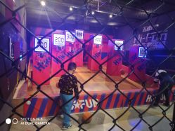 -嗨翻Hi-Fun竞技主题乐园·蹦床团建生日聚会(五棵松华熙店)