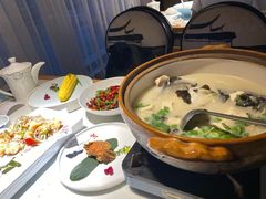 -姜君·千岛湖鱼头馆(浦东大道店)
