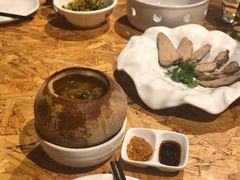 泰国椰皇炖乌鸡汤-陈鹏鹏潮汕菜(欢乐海岸 海边景观店)