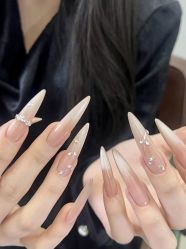 -晨·艺美甲美睫