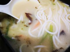 -过桥缘·过桥米线(大华虎城嘉年华店)