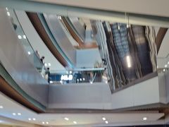 -东荟城名店仓