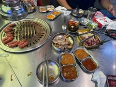 -哈哈碳都·牛肋条无限自助烤肉(台江万达店)