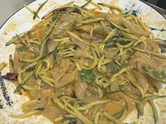 -老码头黑皮肘子锅包肉熏酱水饺(文政街店)