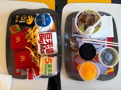 -麦当劳(杨林得来速店)