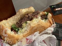 -The Habit Burger Grill 哈比特汉堡(复兴soho店)