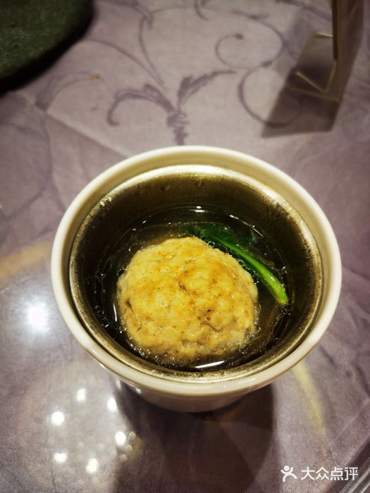 食為天·本地人爱吃的淮扬菜(瘦西湖店)蟹粉狮子头图片