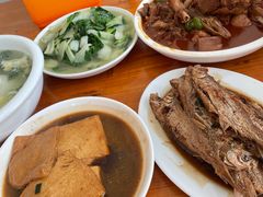 -山里人家土菜馆(茅山店)