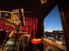 -东岸Cafe 爵士俱乐部