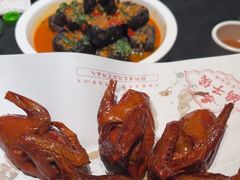-鸽子侯·家宴·平价海鲜(市图书馆店)