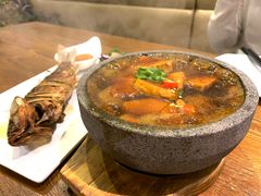 傣家石锅焖豆腐-滇越乘象云南餐厅(次渠店)