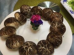 -皇马海口湾海景酒店(万绿园秀英港店)