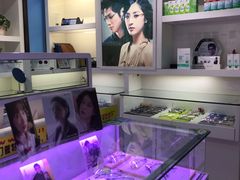 -提一眼镜·蔡司·依视路(小寨店)