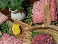 -山川小町·极番烧肉(新地假日广场店)