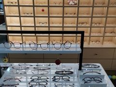 -一代眼镜·蔡司配镜(浦东大拇指广场店)