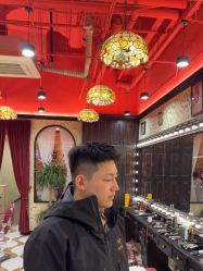 -东方先生国潮男士理发馆