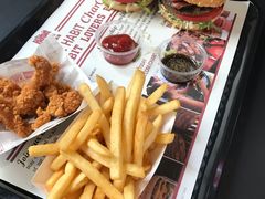 -The Habit Burger Grill 哈比特汉堡(爱琴海店)