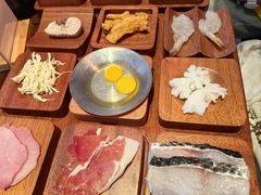 -银米·云南传统过桥米线(双廊黑金冠店)