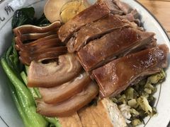 -狮头牌卤味研究所·卤味饭(花城汇南区店)