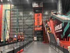 -极限PLAY运动娱乐新世界·团建派对潮玩休闲馆·室内蹦极高空游乐园