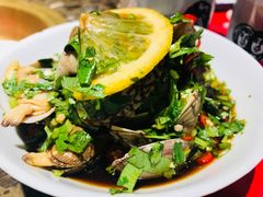 柠檬花甲-沪小二炭火蛙锅(淮海中路美食不夜城店)