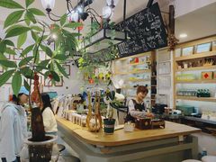 -唐咖精品咖啡(大理古城手冲店)
