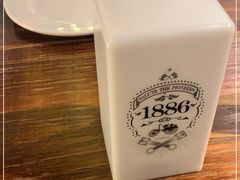 -1886德国汽车餐厅(外滩十六铺码头店)