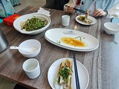-今鲜源酒店·海鲜锅贴青岛菜(新湛路店)