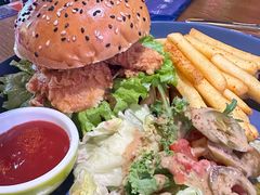 -Famous肥猫墨西哥音乐餐吧(五棵松华熙LIVE店)