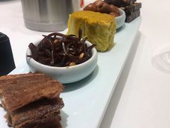 老北京传统小吃-北平楼·烤鸭·北京菜(牡丹园店)