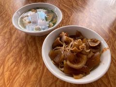 -松树干拌面店