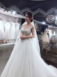 -艾米丽婚纱礼服