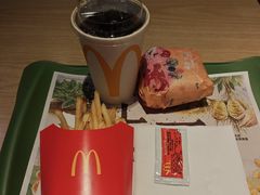 -麦当劳(杭州西湖银泰百货店)