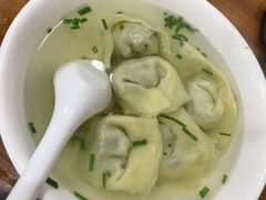 荠菜肉馄饨-潘国仙耳光馄饨(黄家阙路店)