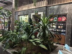 -弘安丽水温泉酒店