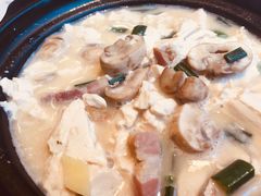 海鲜蟹粉羊奶豆腐-港丽餐厅(高德置地店)