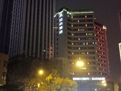 -成都太古里总府王府井亚朵X酒店