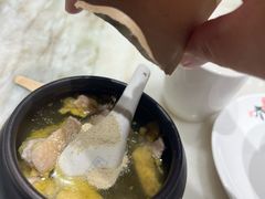 -蔼若春.传承三十年云南菜(金碧公园店)