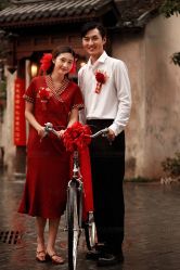 -雪中彩影婚纱摄影·微光艺术中心