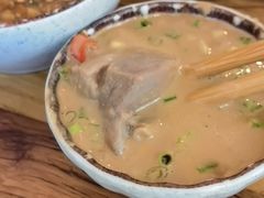 -毛辣果·贵州红酸汤牛肉火锅(西单店)