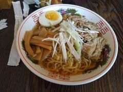 -拉面莊夢語＆中华料理八椿