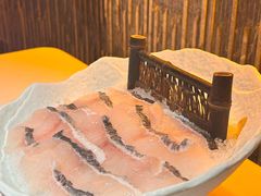 -泓炙颐凤鲜海鲜火锅料理(桐乡店)