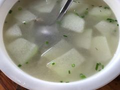 -黄记四更烤乳猪店